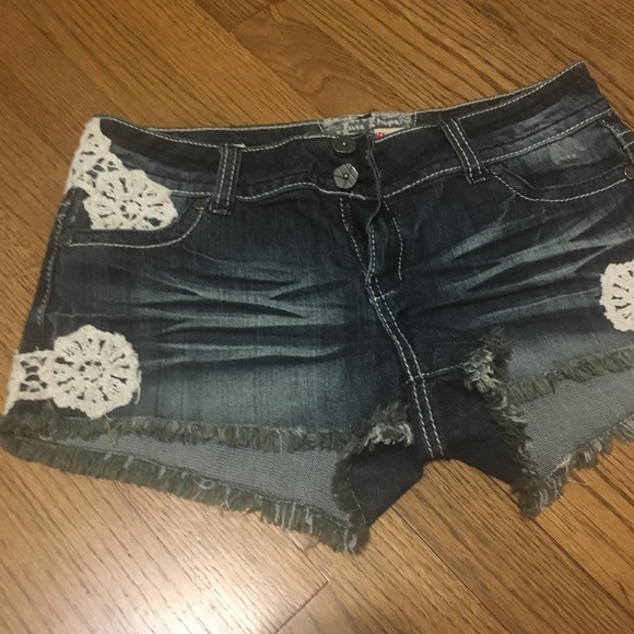 Denim low rise shorts - Picture 5 of 5